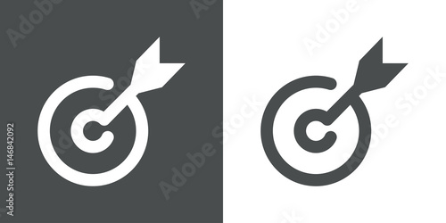 Icono plano flecha en diana gris y blanco photo