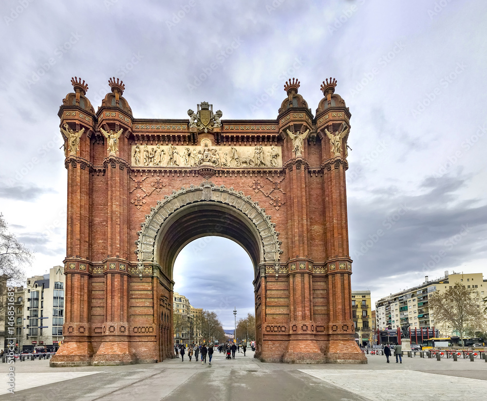Fototapeta premium Arch of Triumph in ciutadella park, Barcelona, Ciutadella Parc is a park in Ciutat Vella district, Barcelona city