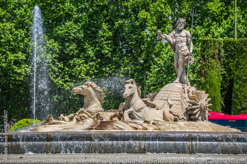Obraz na płótnie Fountain of Neptune (Fuente de Neptuno) one of the most famous landmark of Madrid, Spain w salonie
