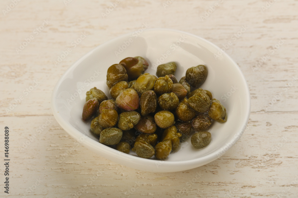 Pickled capers Pickled capers