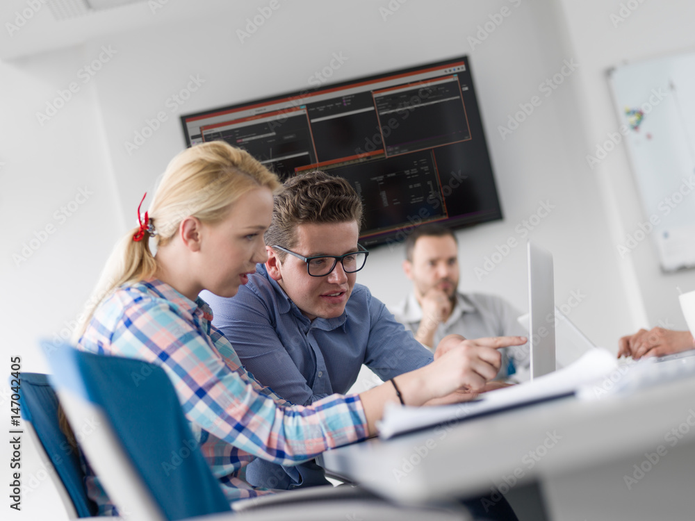Fototapeta premium Business Team At A Meeting at modern office building