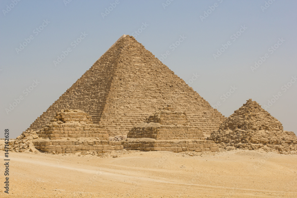 Pyramid of Menkaure and the Queens Pyramids Pyramid of Menkaure and the Queens Pyramids