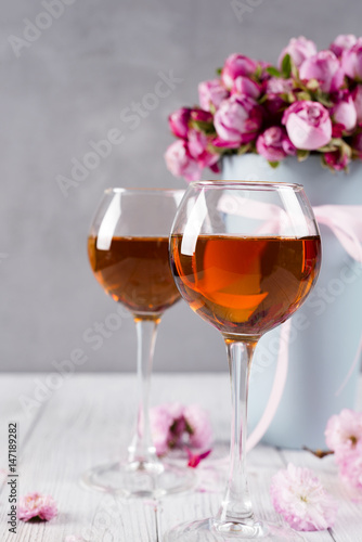 bouquet and wine glasses