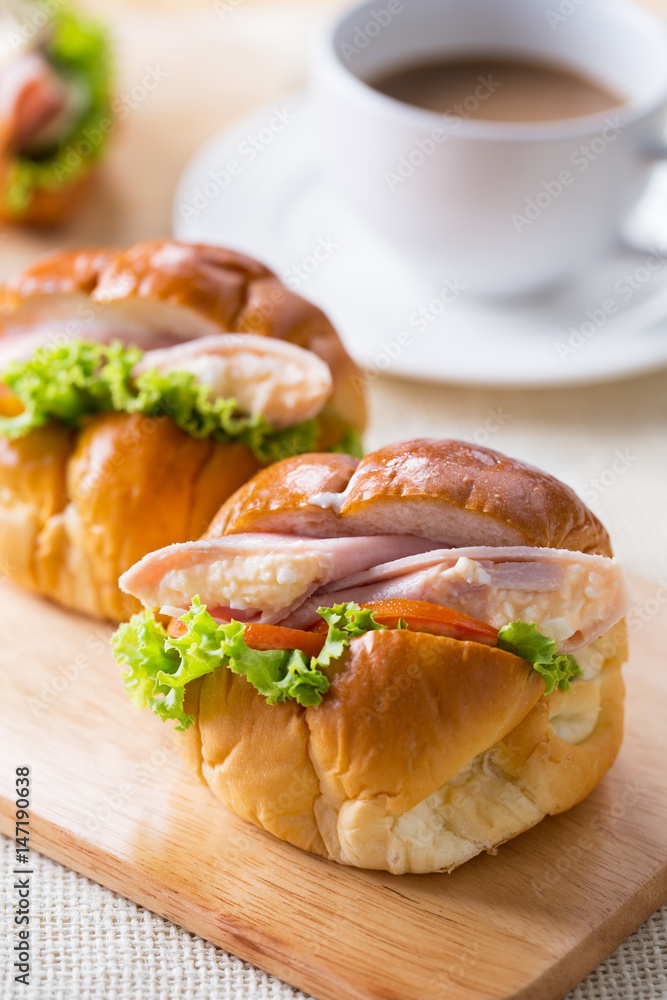 tasty ham egg roll sandwich for breakfast tasty ham egg roll sandwich for breakfast