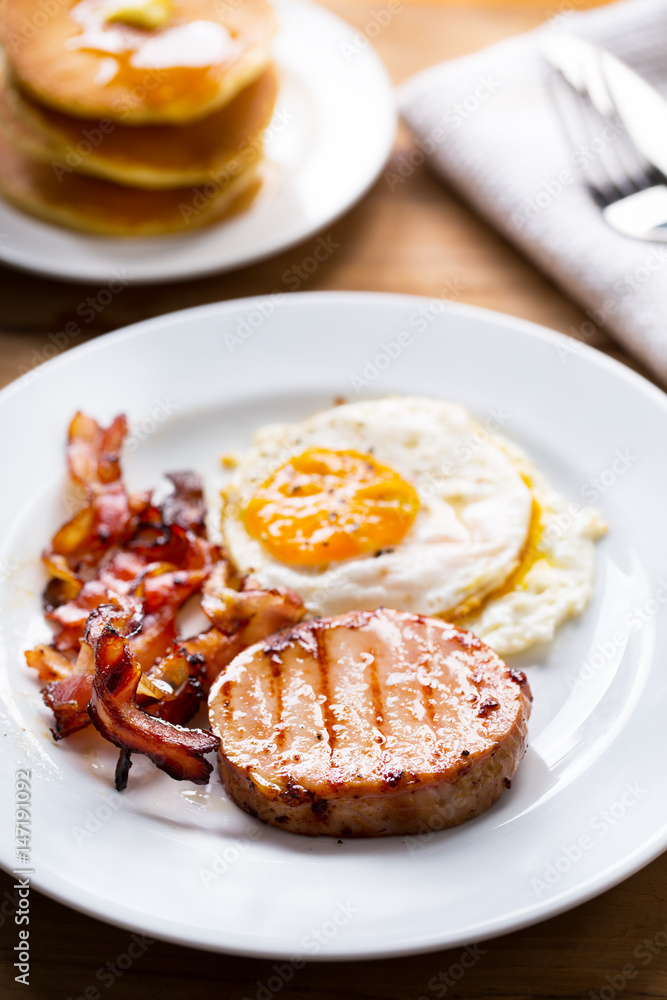 ham,bacon and fried egg for breakfast ham,bacon and fried egg for breakfast