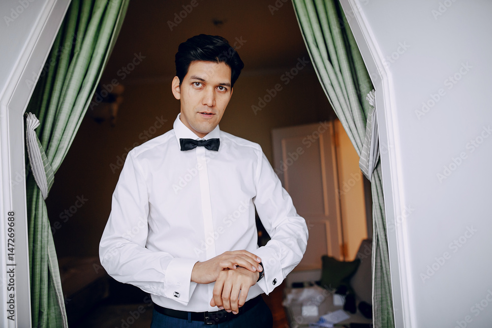 Fototapeta premium a man in a white shirt
