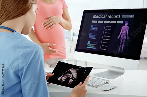 Gynecology consultation. Do...