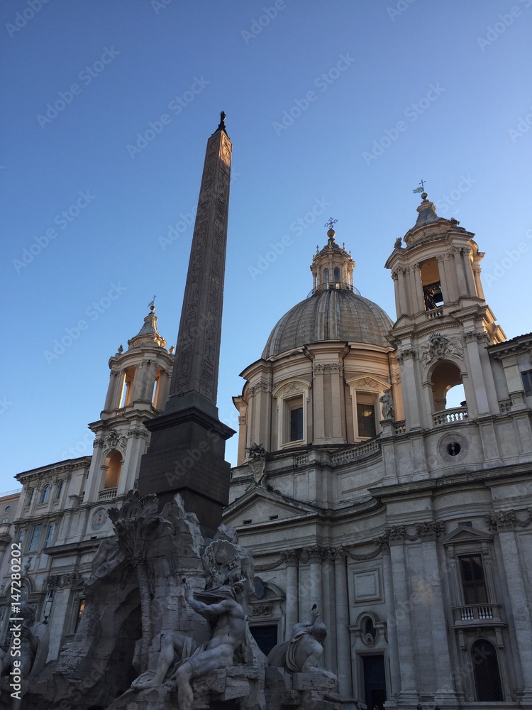 Fontana dei quattro fiumi e obelisco, Roma, Italia