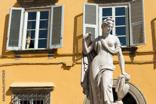 Pupporona Statue (Naiad) in Lucca, Tuscany, Italy © Alberto Masnovo