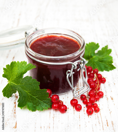 Redcurrants jam photo