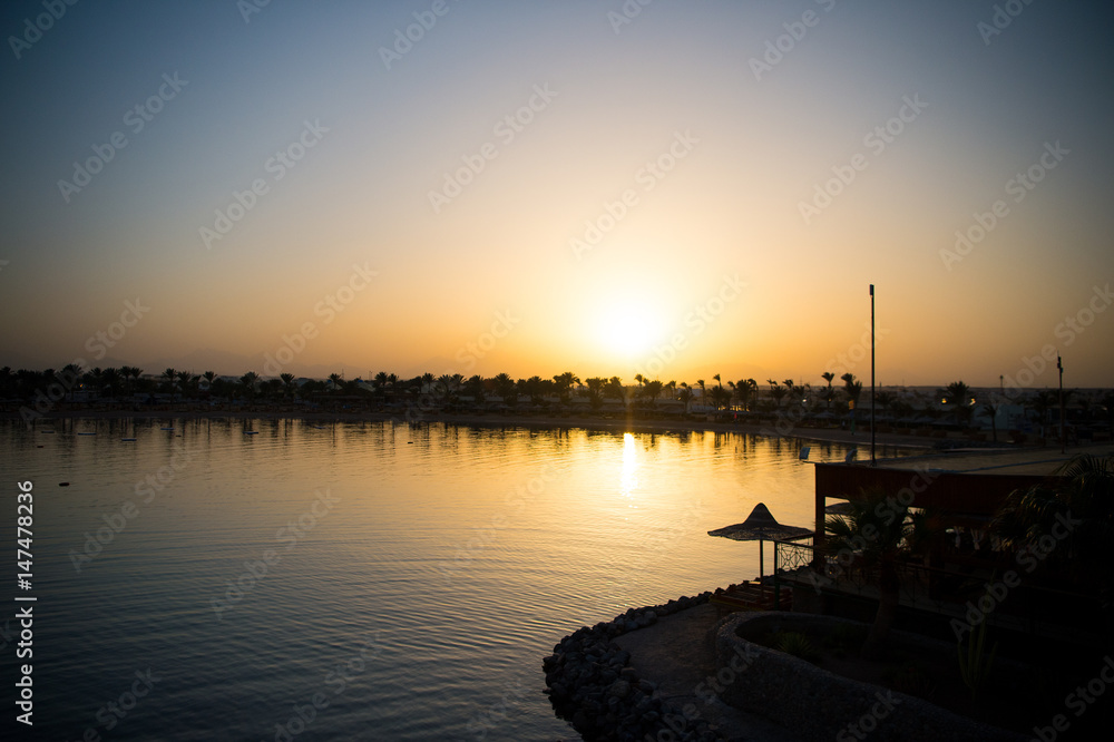 Obraz premium Idyllic tropical beach of seaside resort