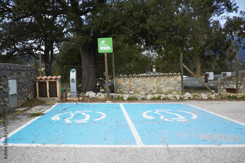 Ladestation für Elektroautos,Palma de Mallorca,Spanien photo