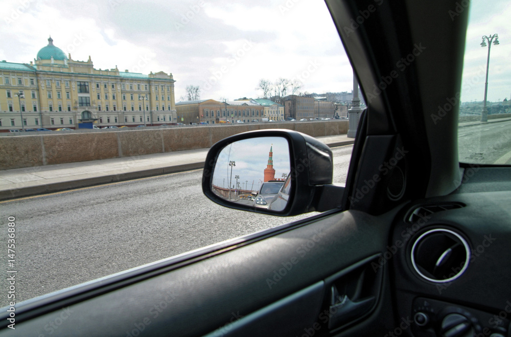 Trip around the Kremlin embankment in the spring Trip around the Kremlin embankment in the spring