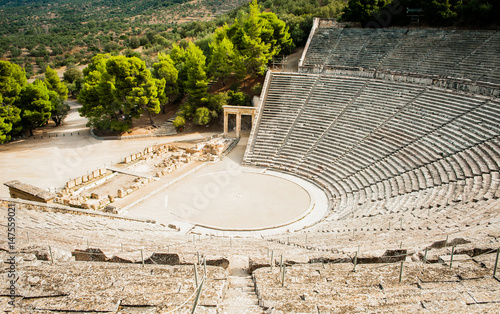 Obraz na płótnie Famous Greek ancient empty amphitheater in Epidaurus, Greece w salonie
