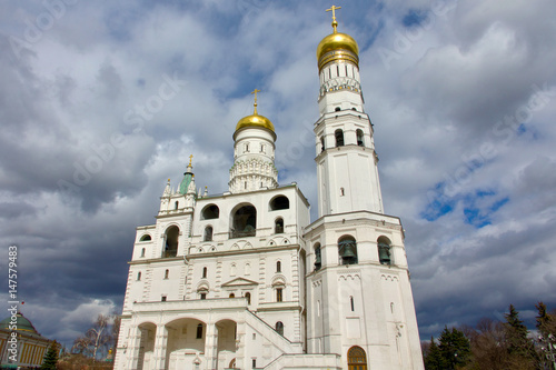 Sunlight on the domes of the buildings in the Kremlin.