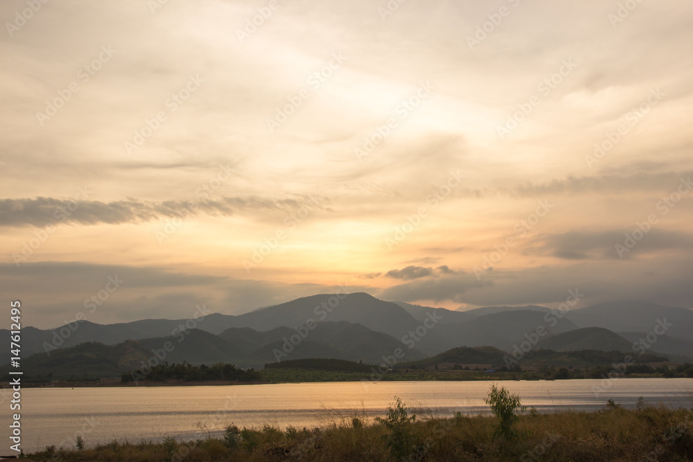 Fototapeta premium beautiful sunset in mountain