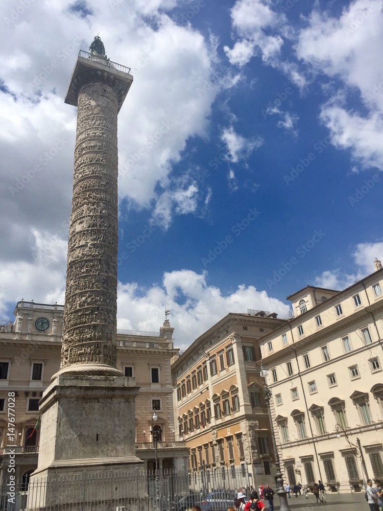 Roma, piazza Colonna - colonna si Marco Aurelio