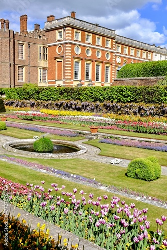 Hampton court palace et ses jardins