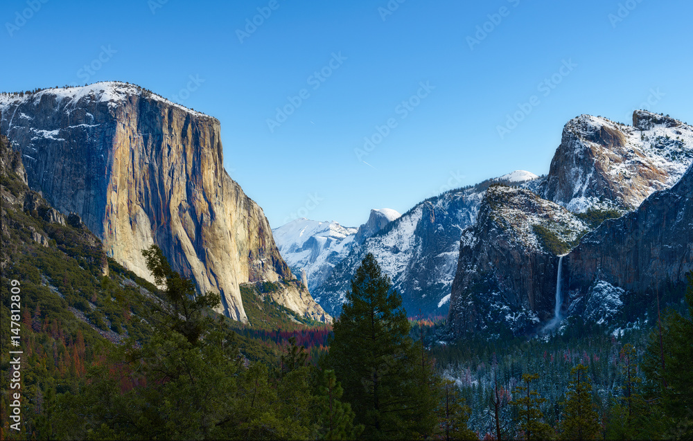 Morning view of Tunnel View at Yosemite National Park