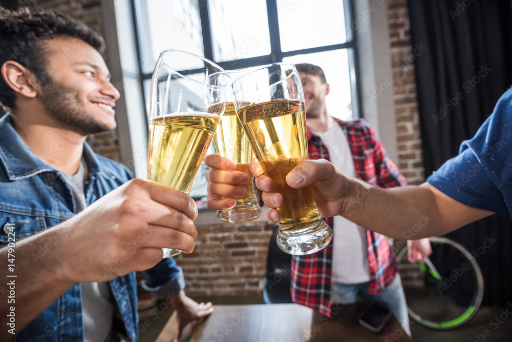 men drinking beer men drinking beer