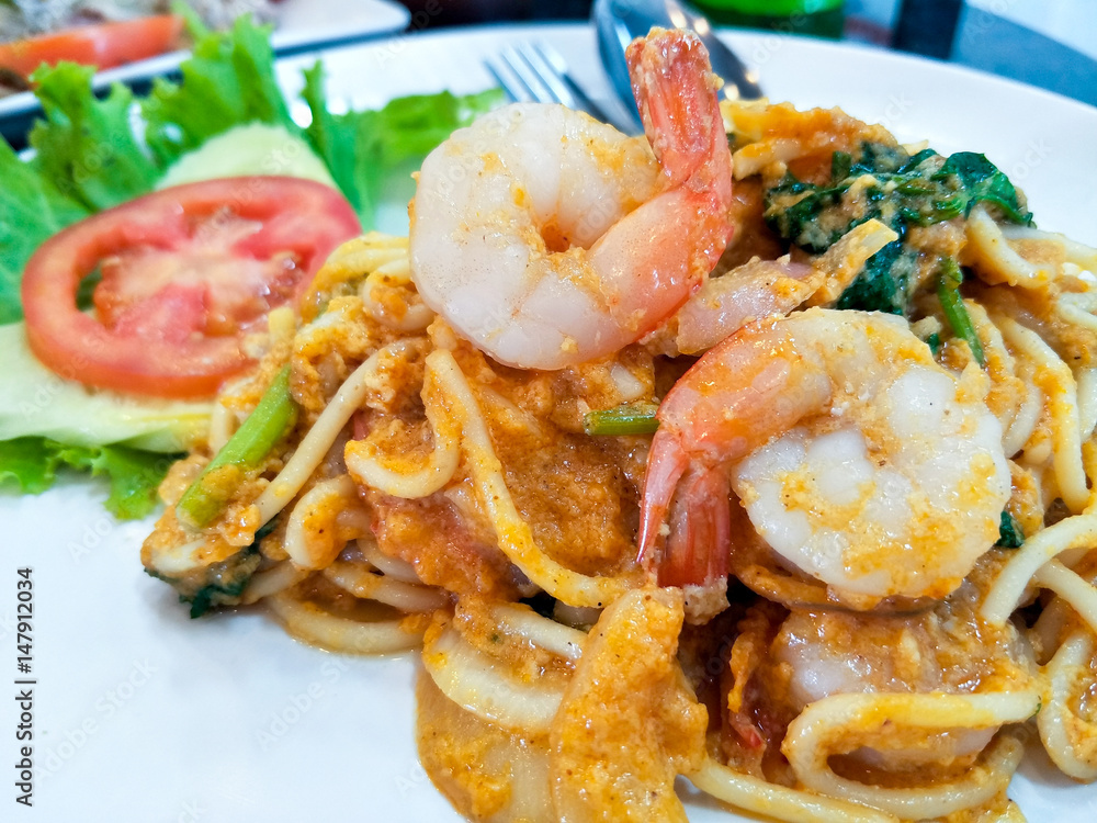 Spaghetti, stir-fried shrimp curry Spaghetti, stir-fried shrimp curry