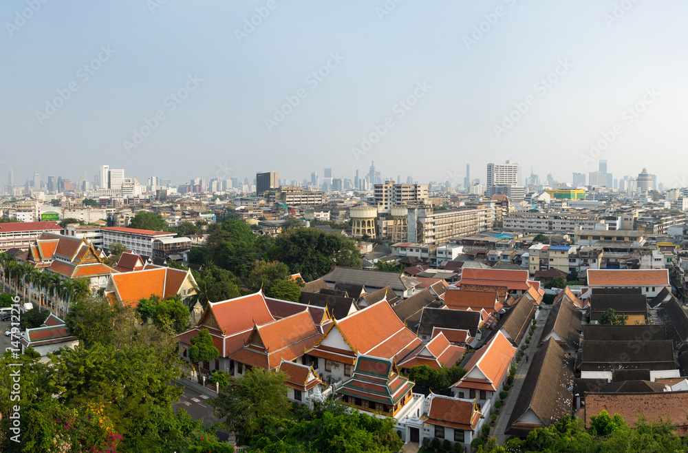 Fototapeta premium View of Bangkok and Wat Saket