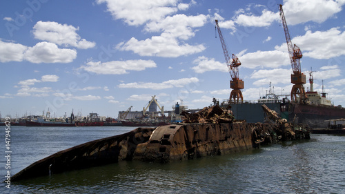  Sunken ship Ship sunk in the Port of Mardelplata, Argentina.