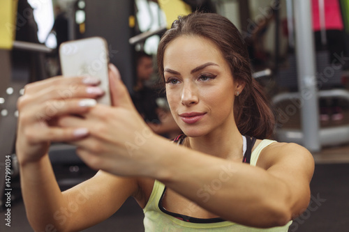 Wallpaper Mural Selfie after intense workout Torontodigital.ca