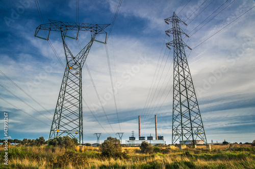 Power plant and powerline