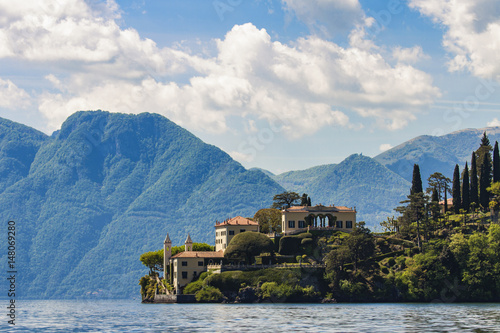 Villa del Balbianello on Lake Como photo