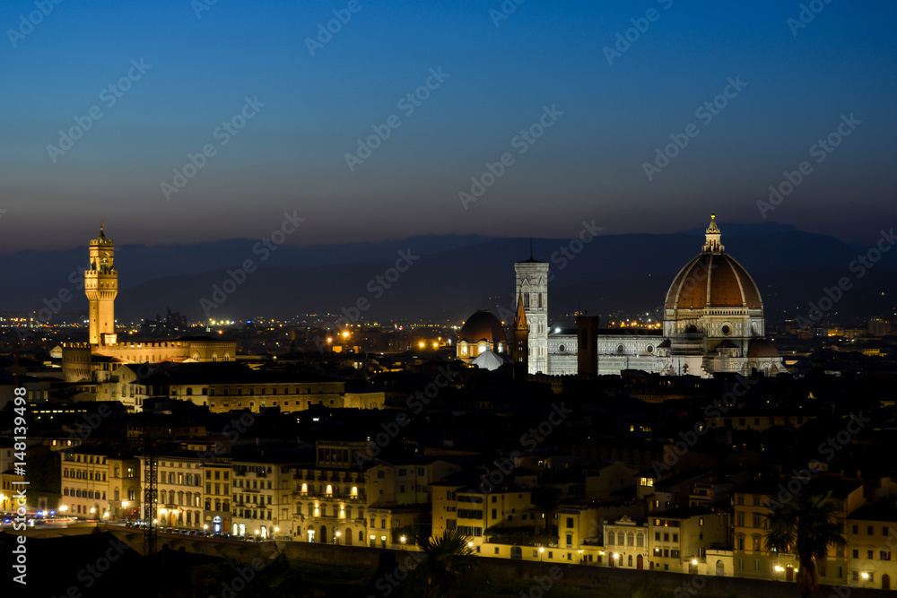 Vista Nocturna de Florencia