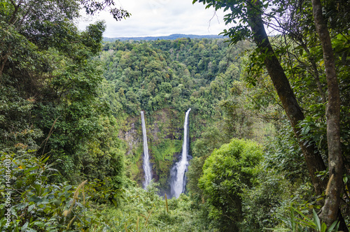 Slika na platnu Tad Fane waterfall in Dong Hua Sao National Protected Area, Bolaven Plateau, Cha