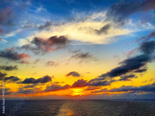 Εκτύπωση καμβά colorful sunset from aft