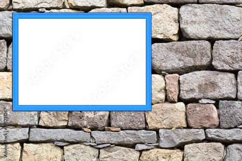 Wallpaper Mural cadre bleu sur mur de pierres sèches taillées  Torontodigital.ca