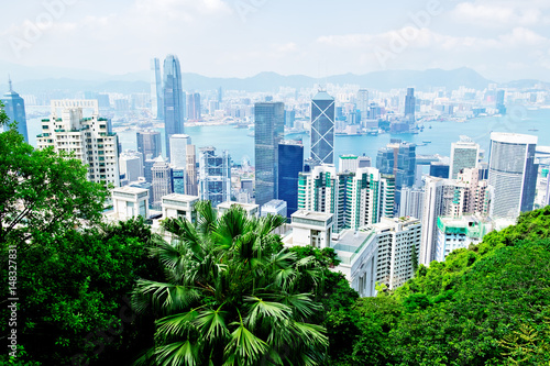 Hong Kong skyline from Victoria Peak © estherpoon