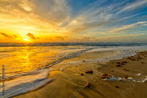 Fototapeta Naklejka Na Ścianę i Meble -  Florida Beach Sunrise