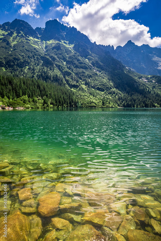 Fototapeta Oszałamiająco jezioro w górach, Polska, Europa
