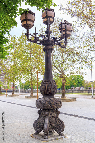 Bronze street light, decora...