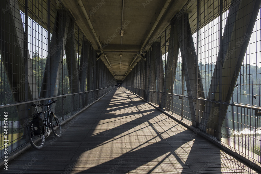 Großhesseloher Brücke, München
