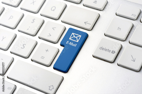 E-mail button on keyboard