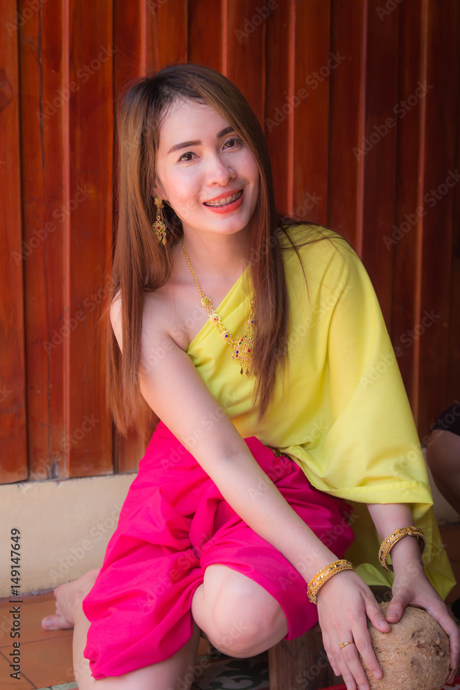 Thai Traditional Thai Dress