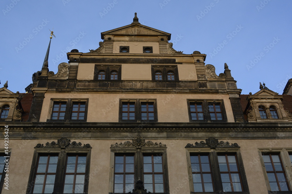 Giebel des Residenz-Schlosses in Dresden