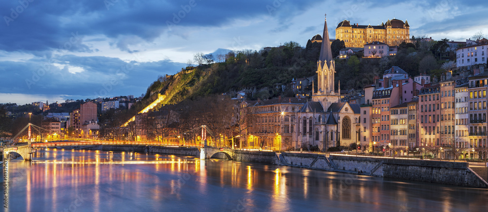 river saone at night