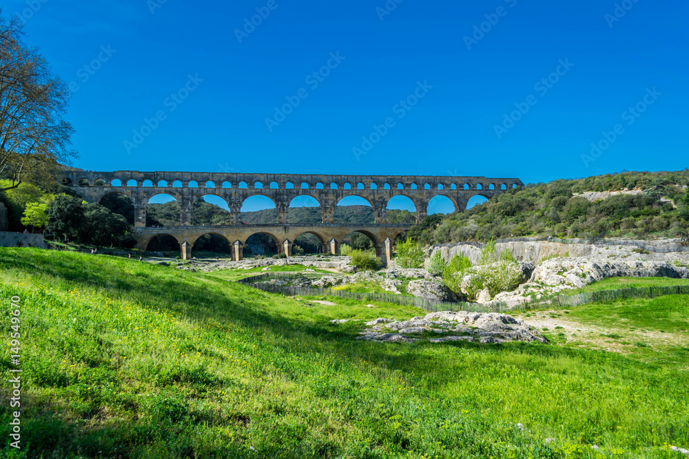 Le pont du Gard, France.
