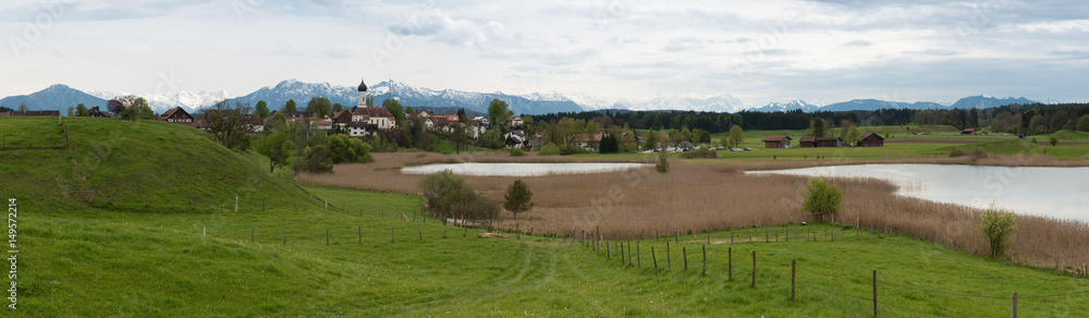 Obraz premium Jeziora Osterseen w Iffeldorfie, Bawaria, Niemcy
