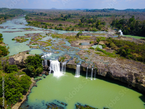 Dray Nur Waterfall Vietnam photo