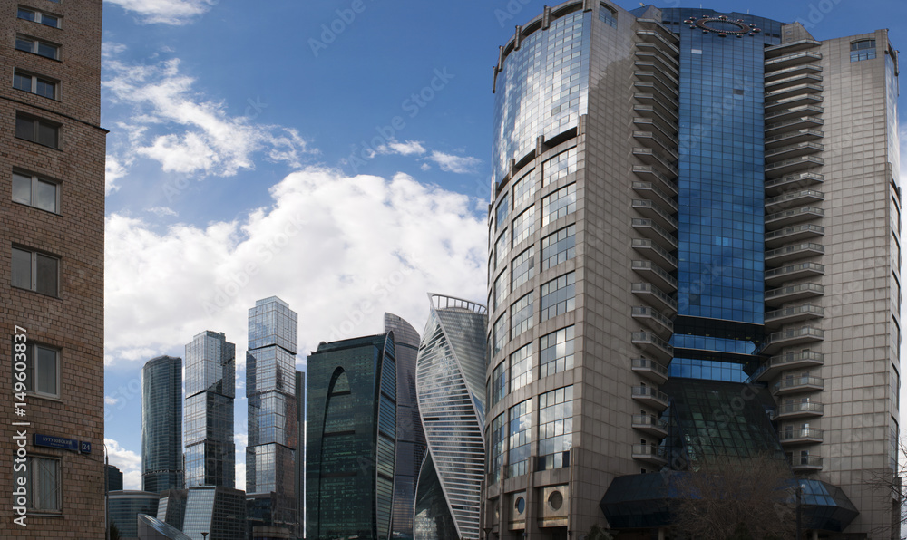 Russia, 27/04/2017: lo skyline della Mosca moderna con i grattacieli del Centro di affari internazionali, noto anche come Moskva-City, un quartiere d'affari sul fiume Moscova