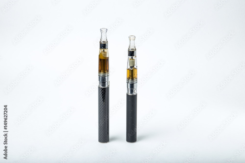 Two electronic cigarette Two electronic cigarette