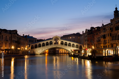 Rialto bridge and Grand canal, Venice © Serirus