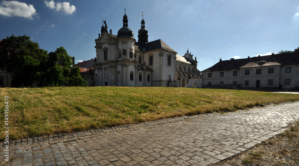 Long view of the building with monumental towers Long view of the building with monumental towers